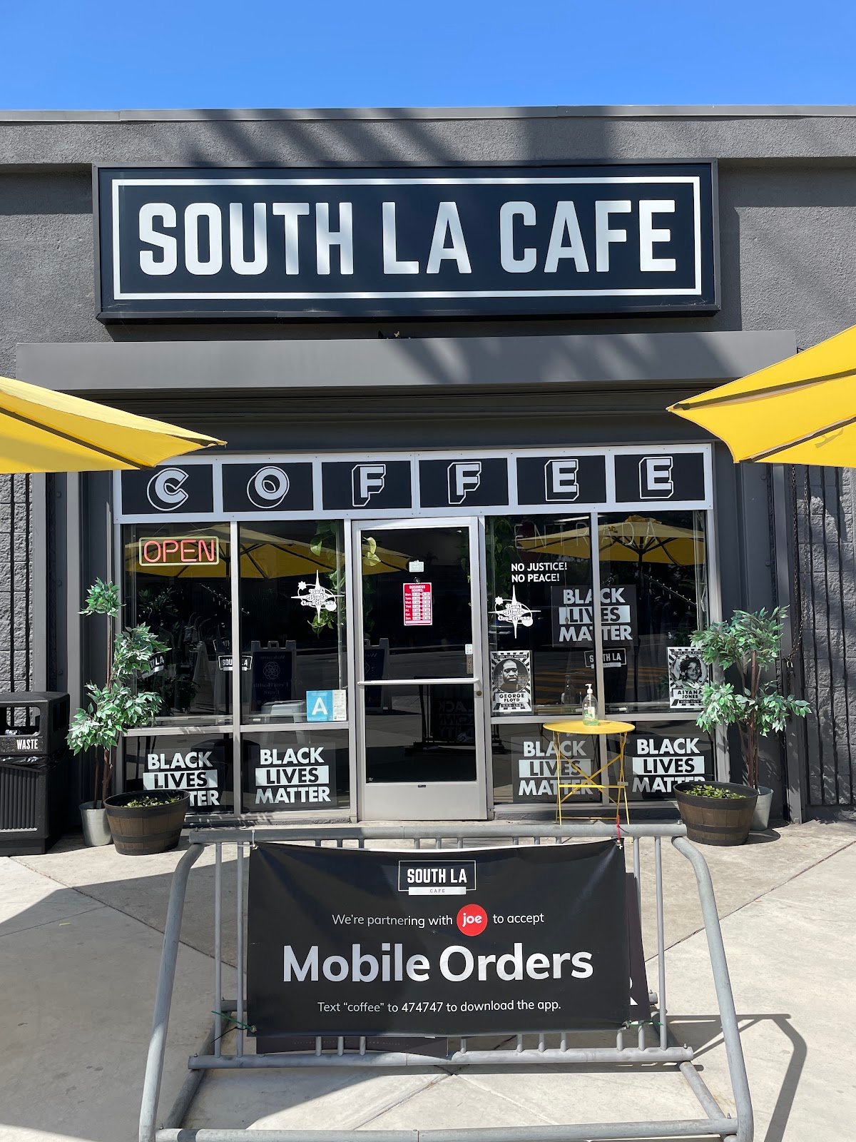 Coffee Community Connection specialty coffee shop in Los Angeles - photo 2