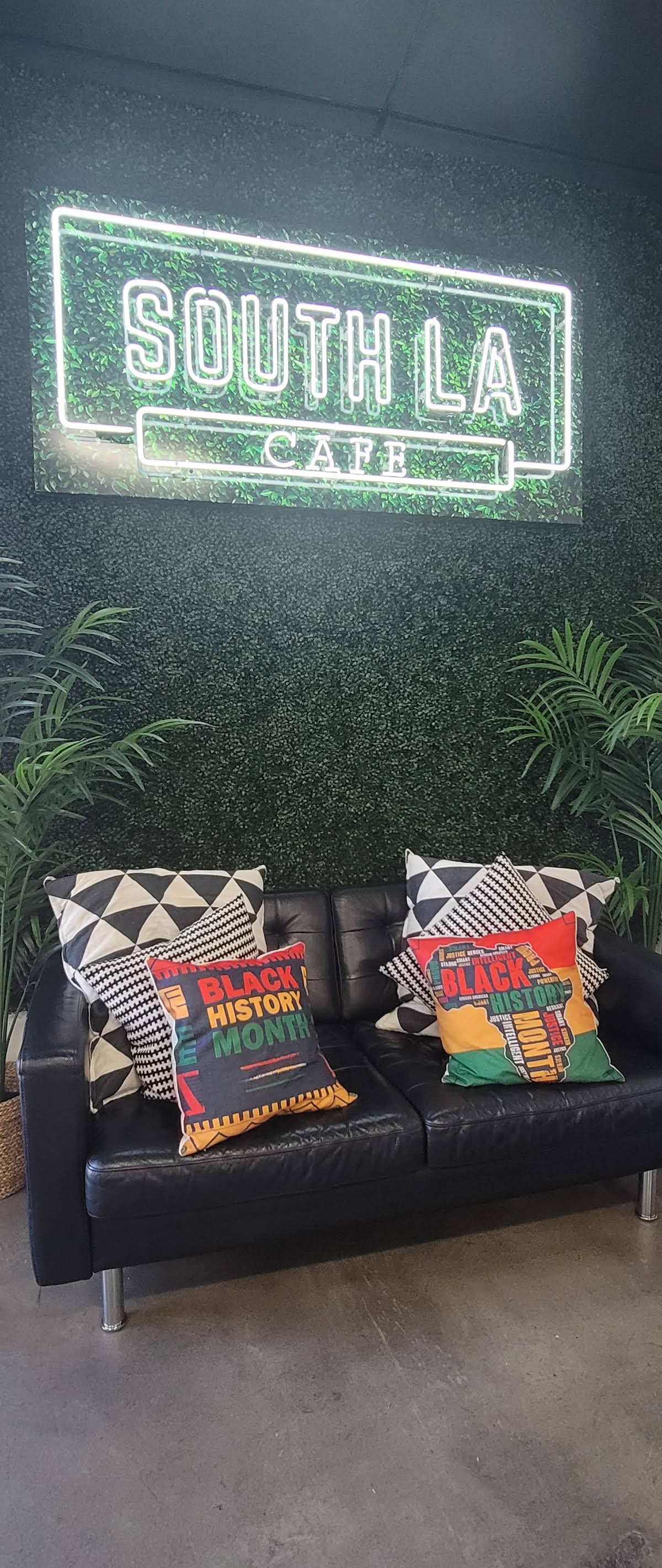 Coffee Community Connection specialty coffee shop in Los Angeles - photo 4