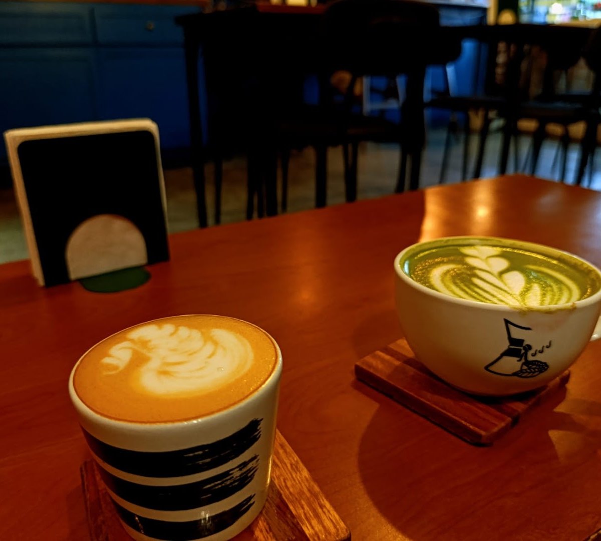 Coffee at Casa Cafeína, specialty coffee shop in Mexico City