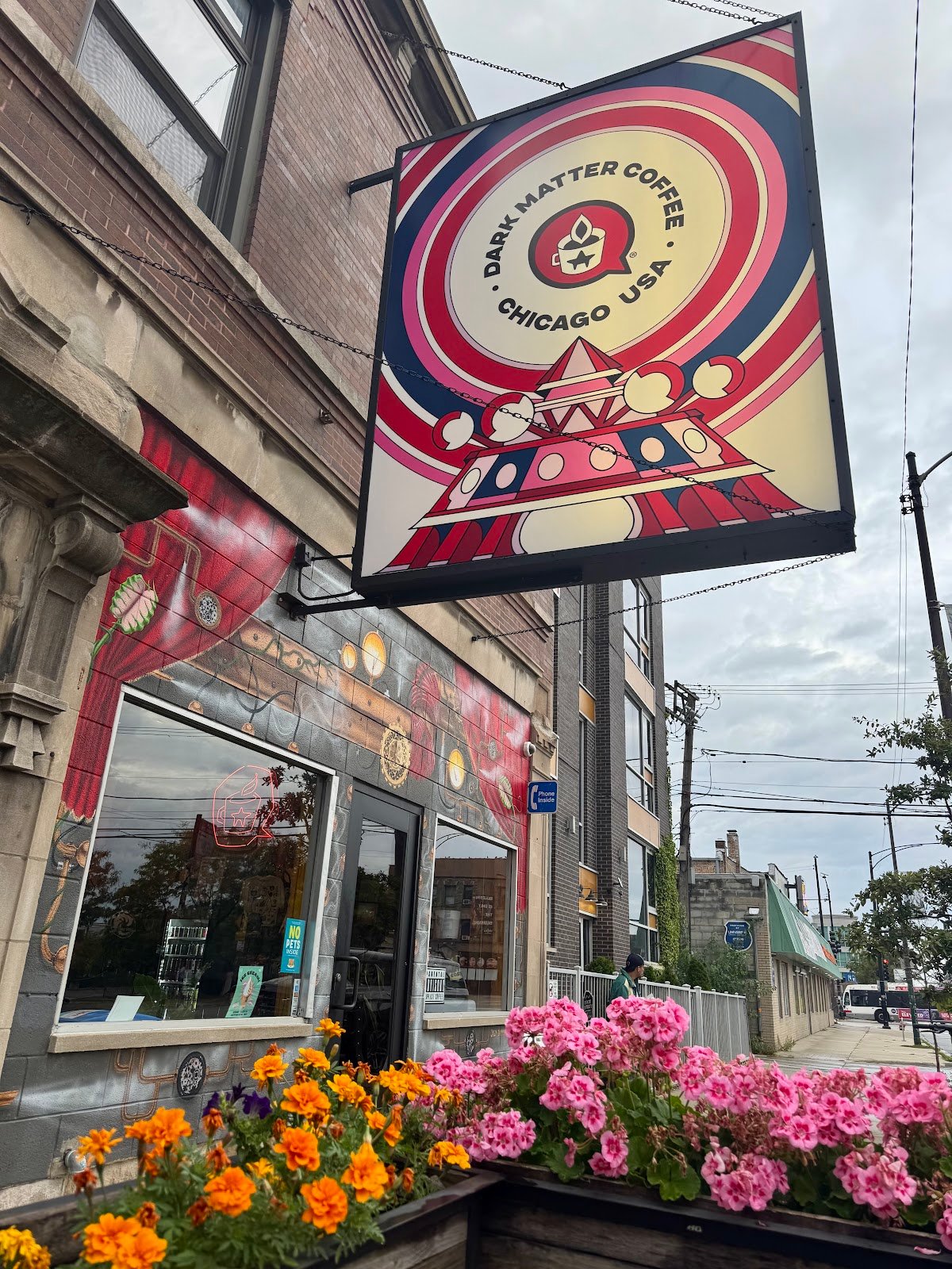 Dark Matter Coffee - The Mothership specialty coffee shop in Chicago - photo 4