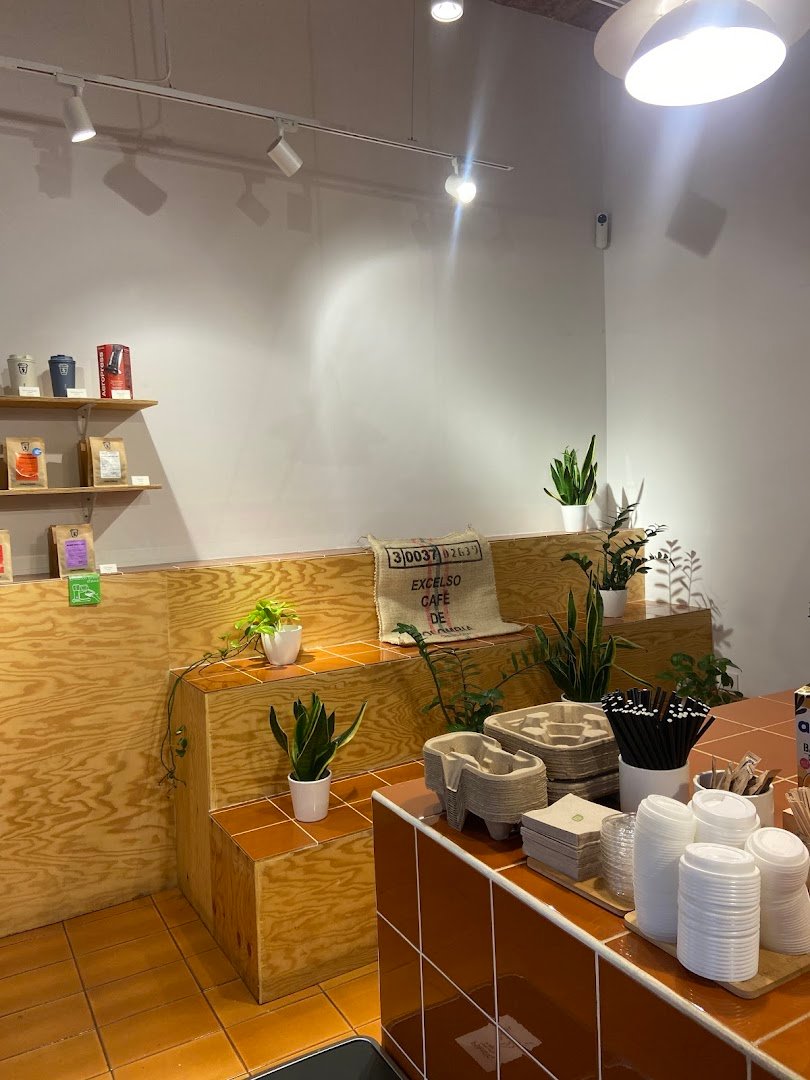 Syra Coffee - Roselló specialty coffee shop in Barcelona - photo 2