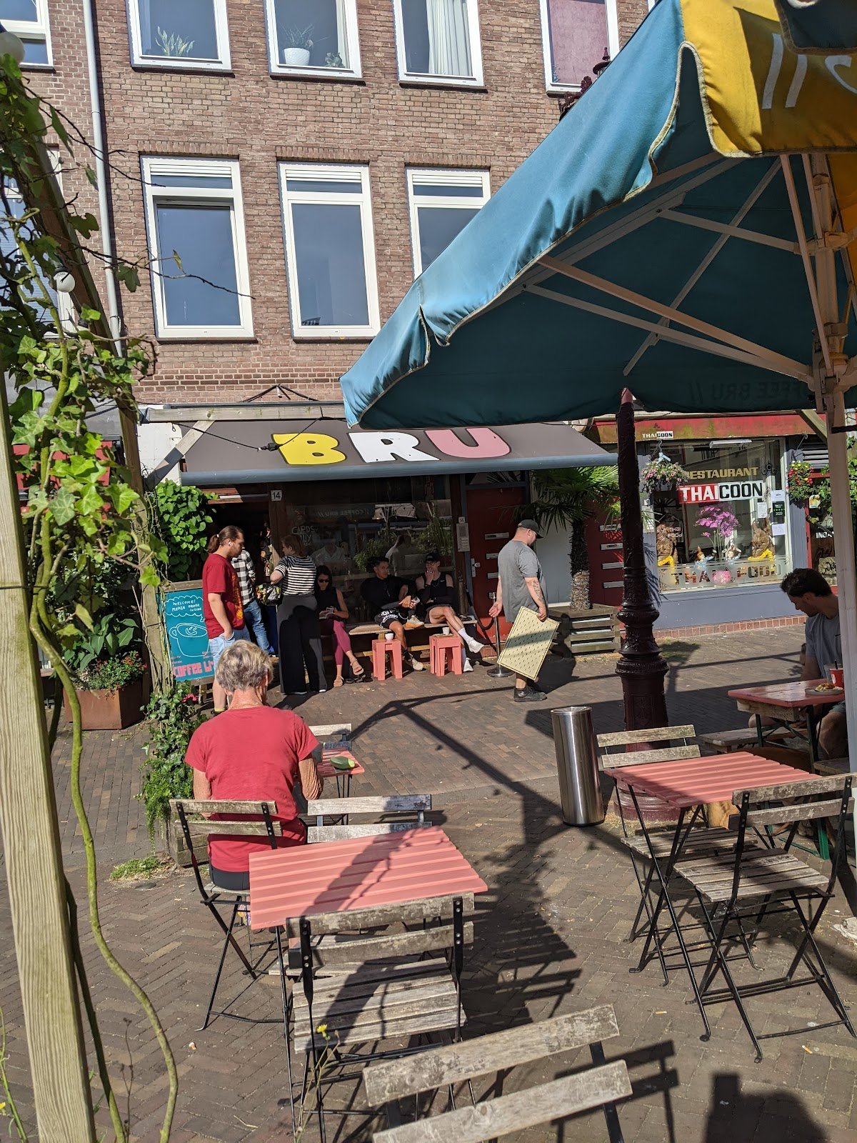 Coffee Bru specialty coffee shop in Amsterdam - photo 4