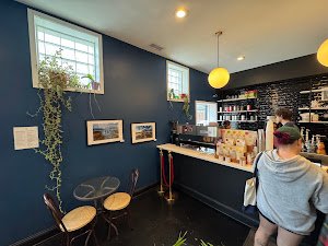 Two Hearted Queen specialty coffee shop in Chicago - photo 9