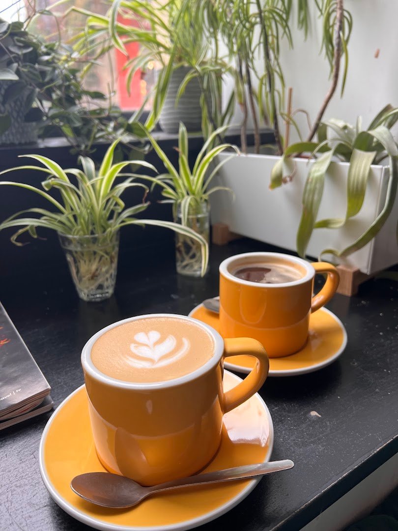 Coffee at Santu Coffee, specialty coffee shop in Edinburgh