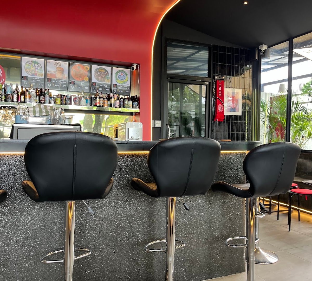 UPPER CUP COFFEE & ROASTERY specialty coffee shop in Bangkok - photo 3