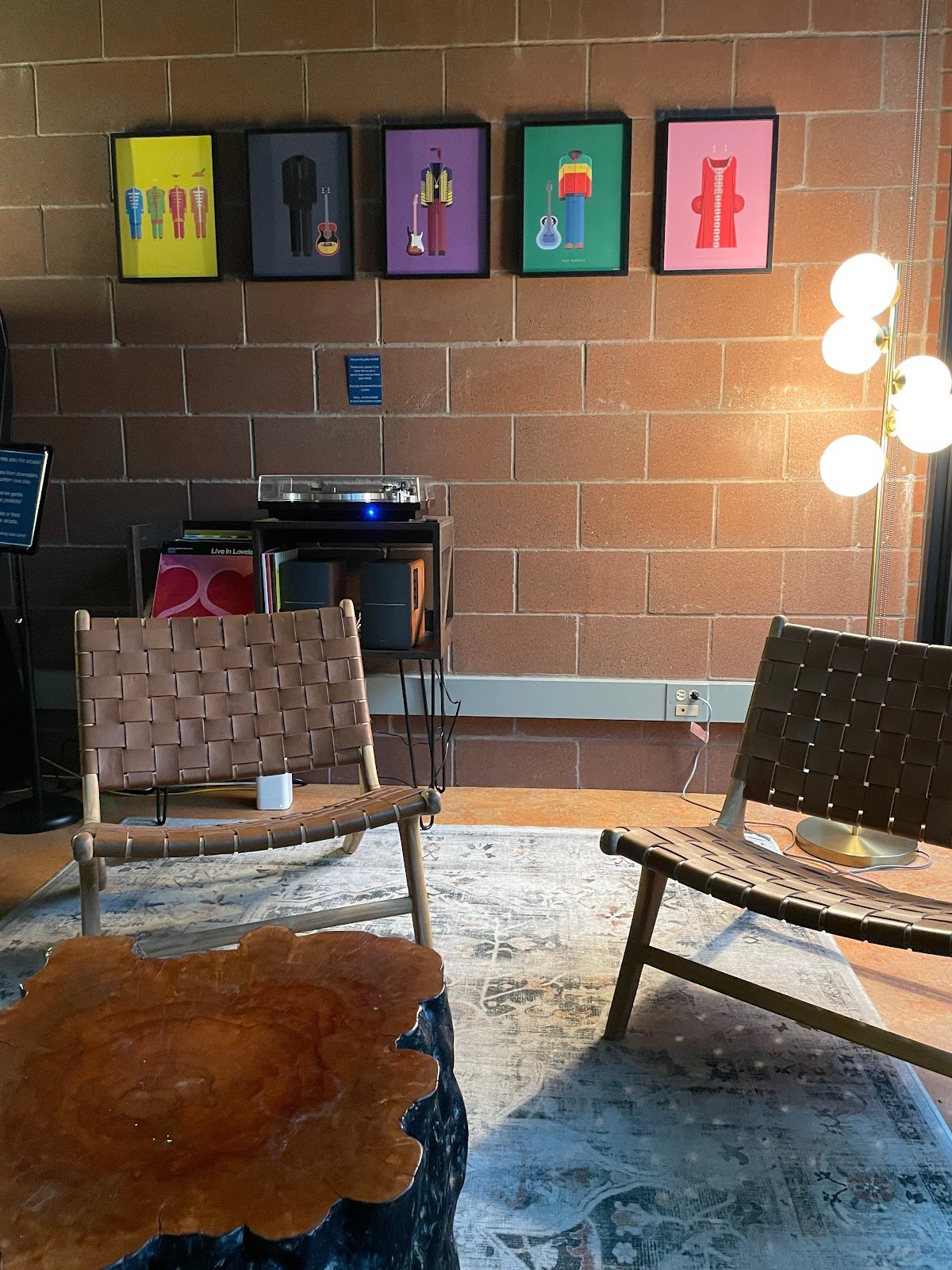 Empire Roasters & Records specialty coffee shop in Seattle - photo 2