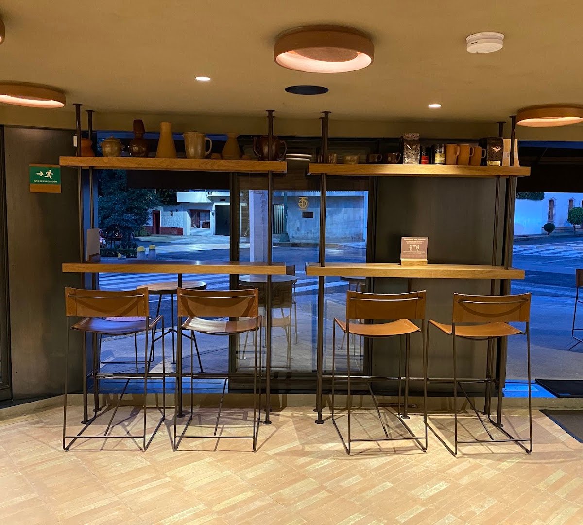 Interior of Tierra Garat Fresas, specialty coffee shop in Mexico City