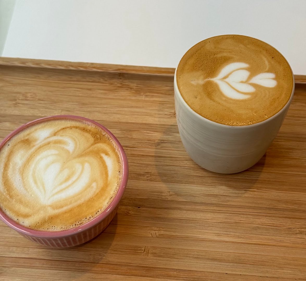 Coffee at White Heron Coffee, specialty coffee shop in Montreal