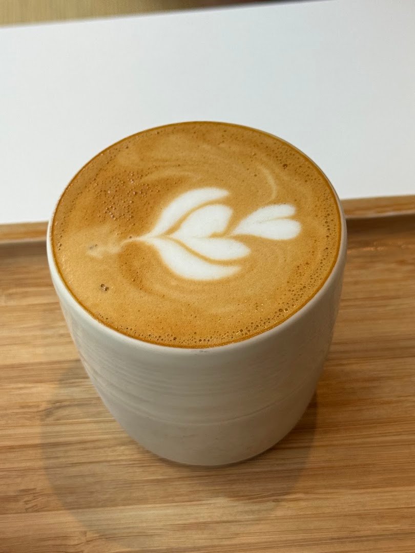 Coffee at White Heron Coffee, specialty coffee shop in Montreal
