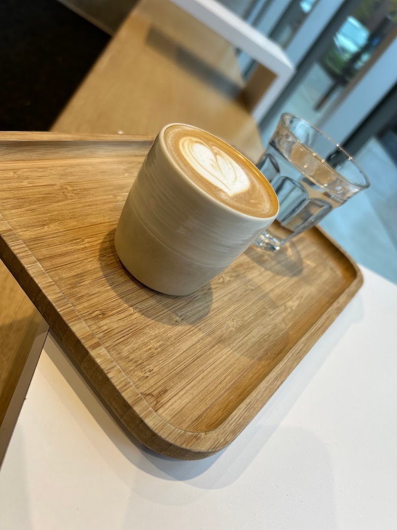 Coffee at White Heron Coffee, specialty coffee shop in Montreal