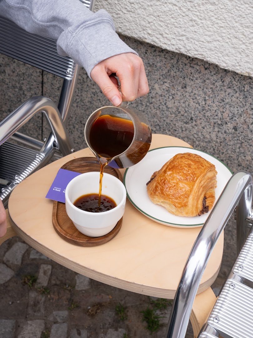 Symple Coffee Mitte specialty coffee shop in Berlin - photo 5