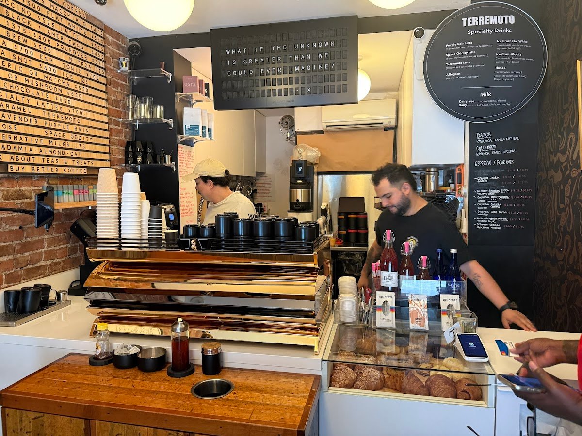 Terremoto Coffee specialty coffee shop in New York - photo 4