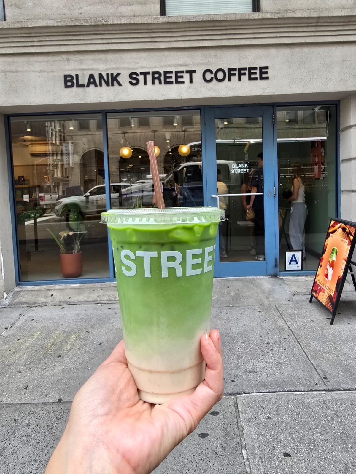 Blank Street specialty coffee shop in New York - photo 3