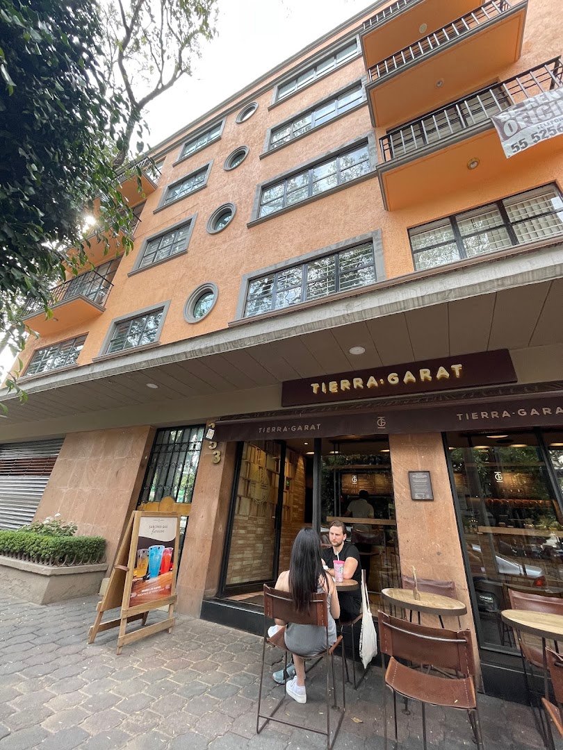 Storefront of Tierra Garat Durango, specialty coffee shop in Mexico City