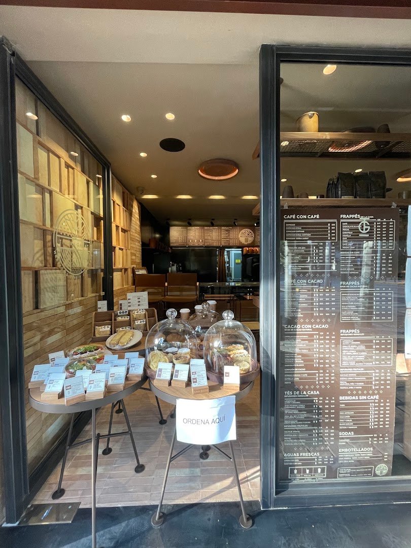 Storefront of Tierra Garat Durango, specialty coffee shop in Mexico City