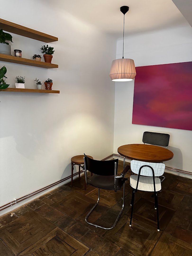 Interior of Káva&Dort, specialty coffee shop in Prague