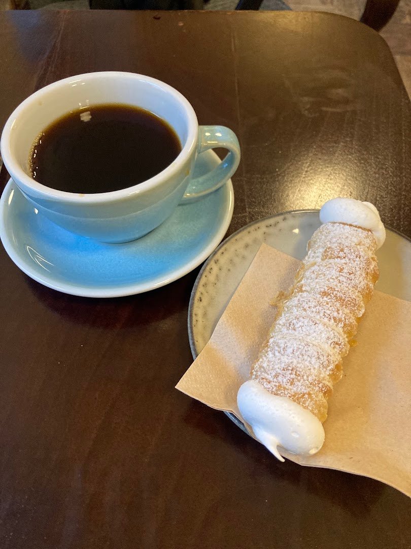 Food at Káva&Dort, specialty coffee shop in Prague