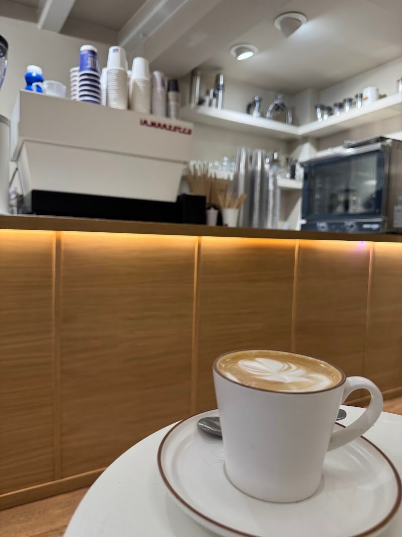 KOF Amsterdam Coffee Roasters specialty coffee shop in Amsterdam - photo 10