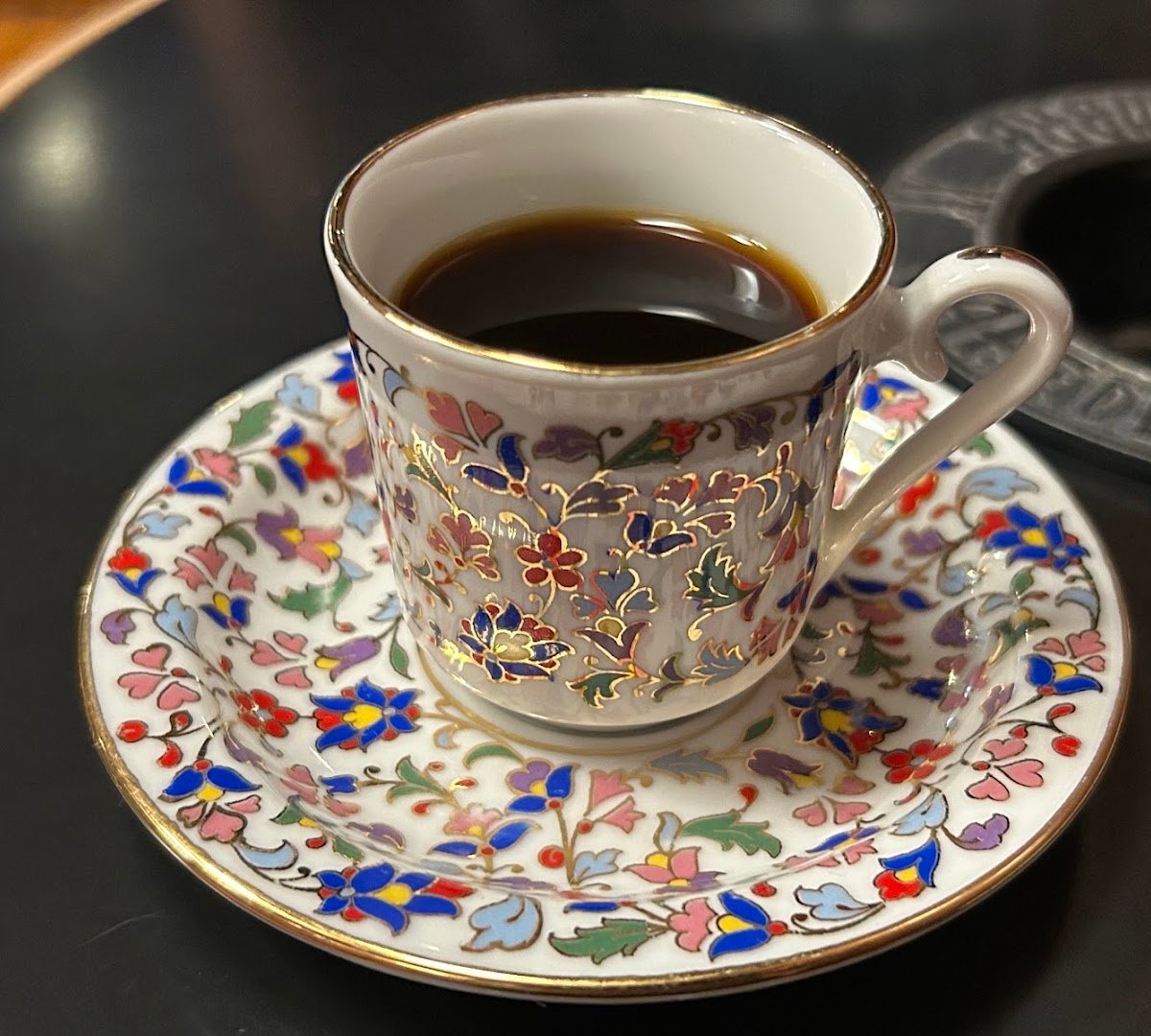 Coffee at Cafe de l'ambre, specialty coffee shop in Tokyo