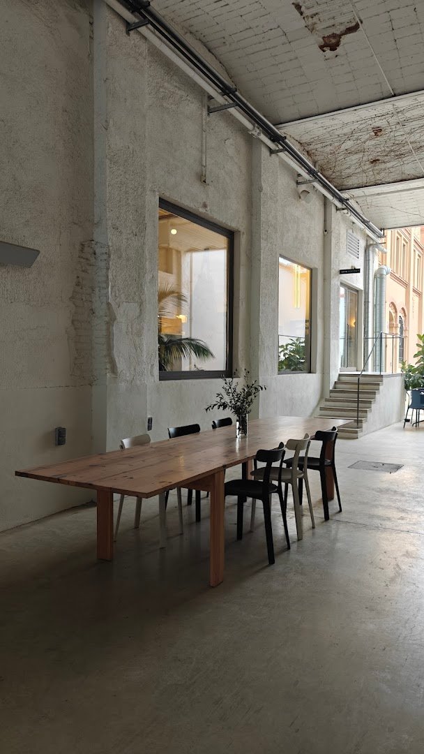 Skye Coffee Co. specialty coffee shop in Barcelona - photo 16