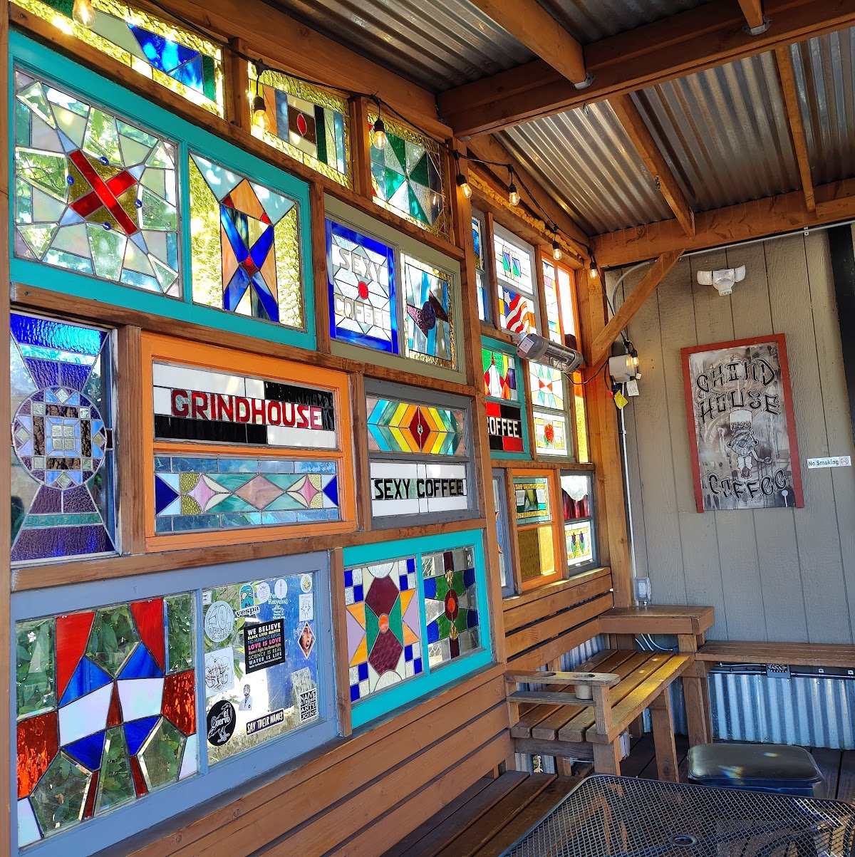 GrindHouse Coffee specialty coffee shop in Portland - photo 3