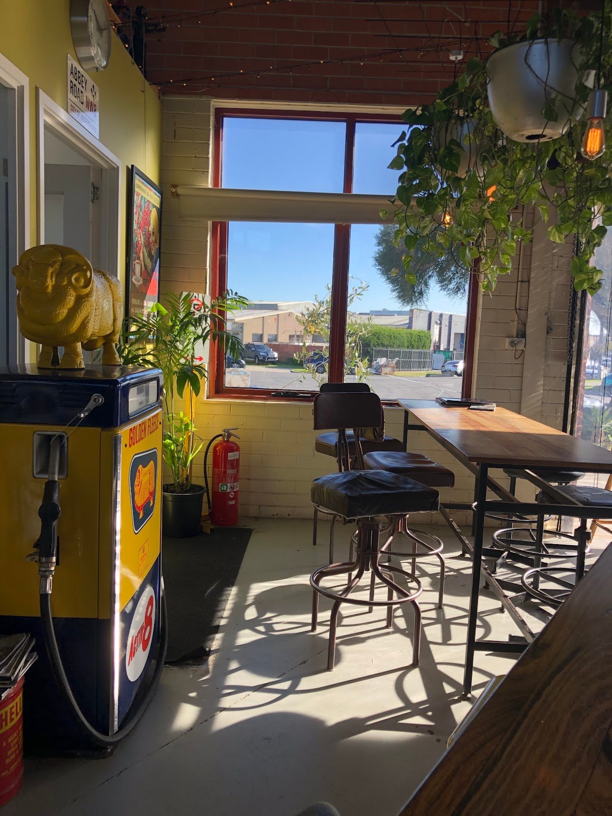 Batch Coffee Roasters specialty coffee shop in Melbourne - photo 9