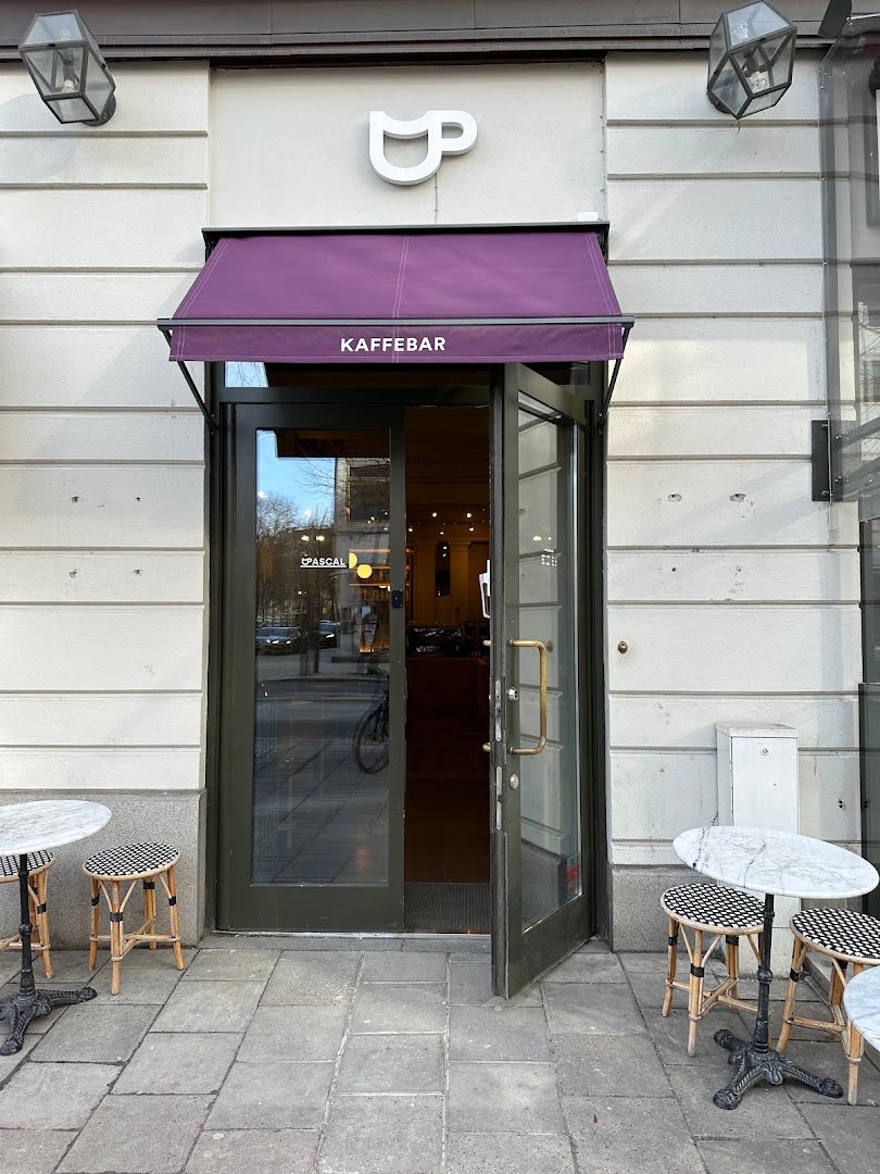 Storefront of Café Pascal - Östermalm, specialty coffee shop in Stockholm