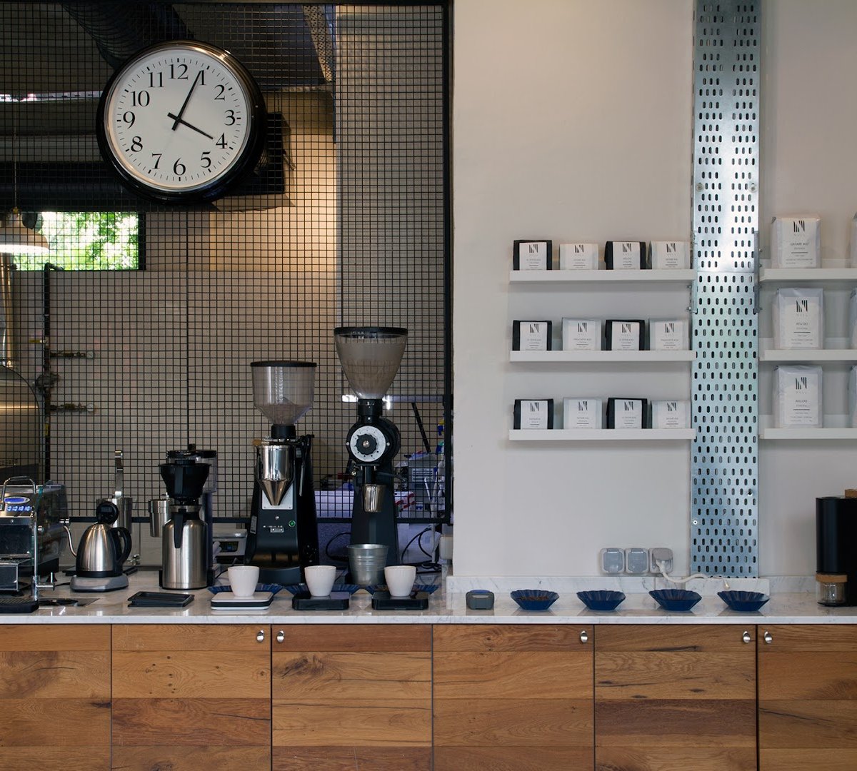 Null Coffee Roasters specialty coffee shop in Istanbul - photo 2
