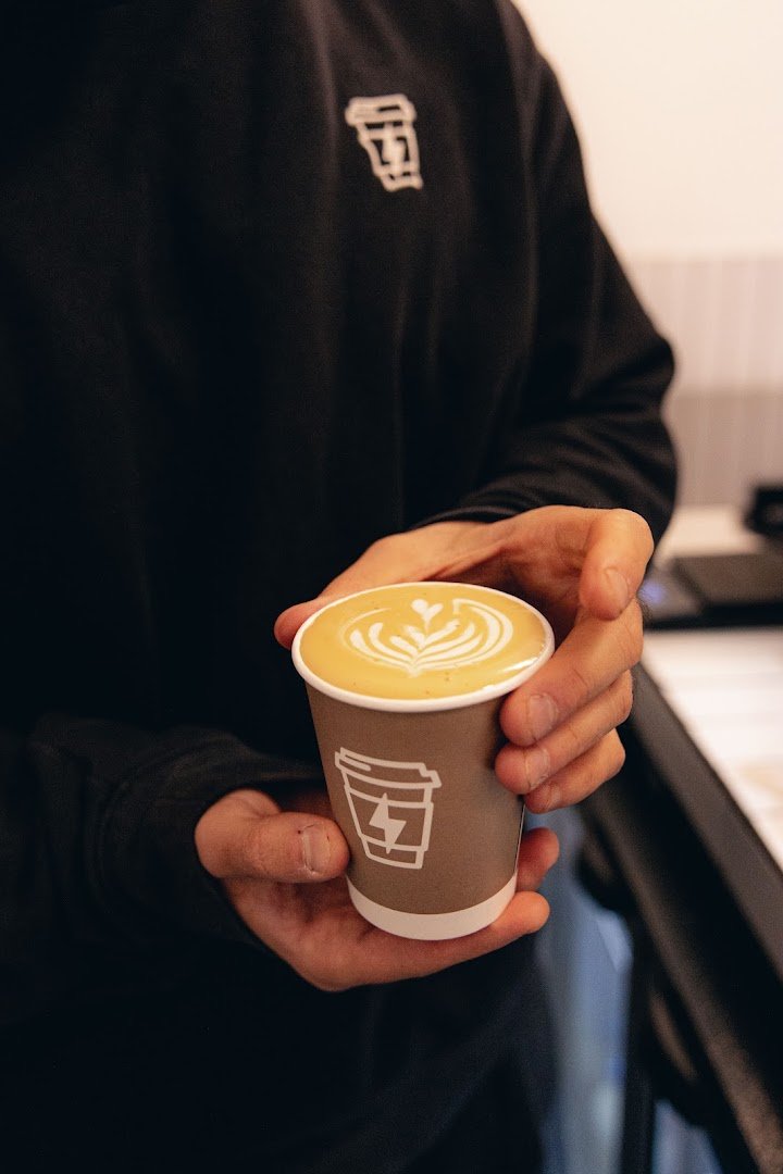 Syra Coffee - Espíritu Santo specialty coffee shop in Madrid - photo 4