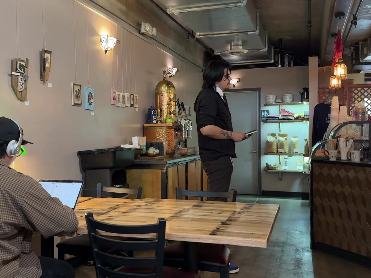 Esso Coffeehouse specialty coffee shop in Phoenix - photo 11