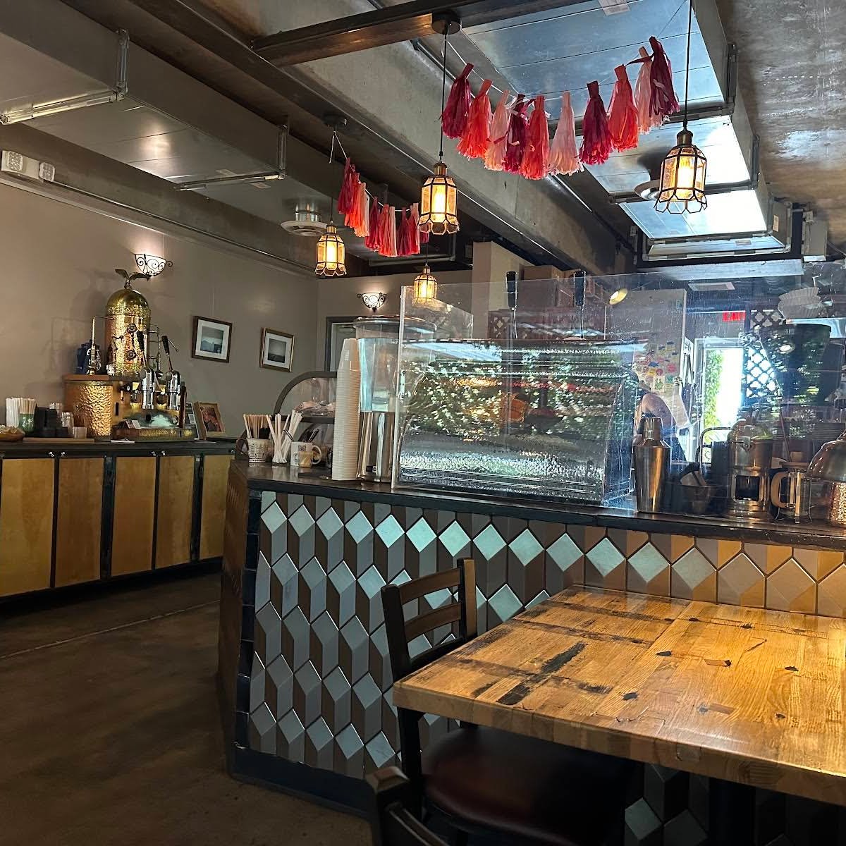 Esso Coffeehouse specialty coffee shop in Phoenix - photo 12