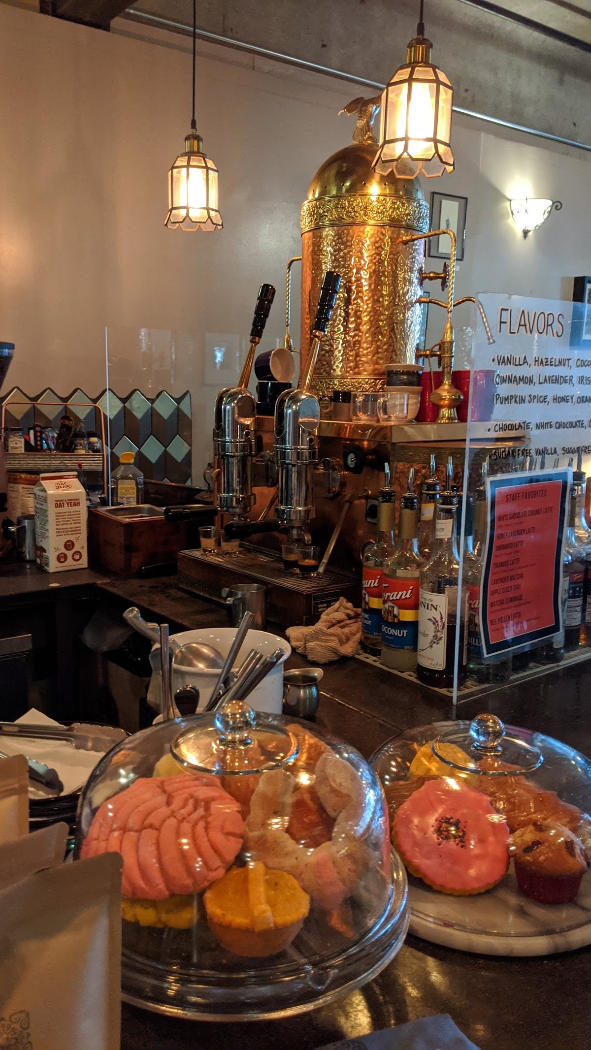 Esso Coffeehouse specialty coffee shop in Phoenix - photo 17