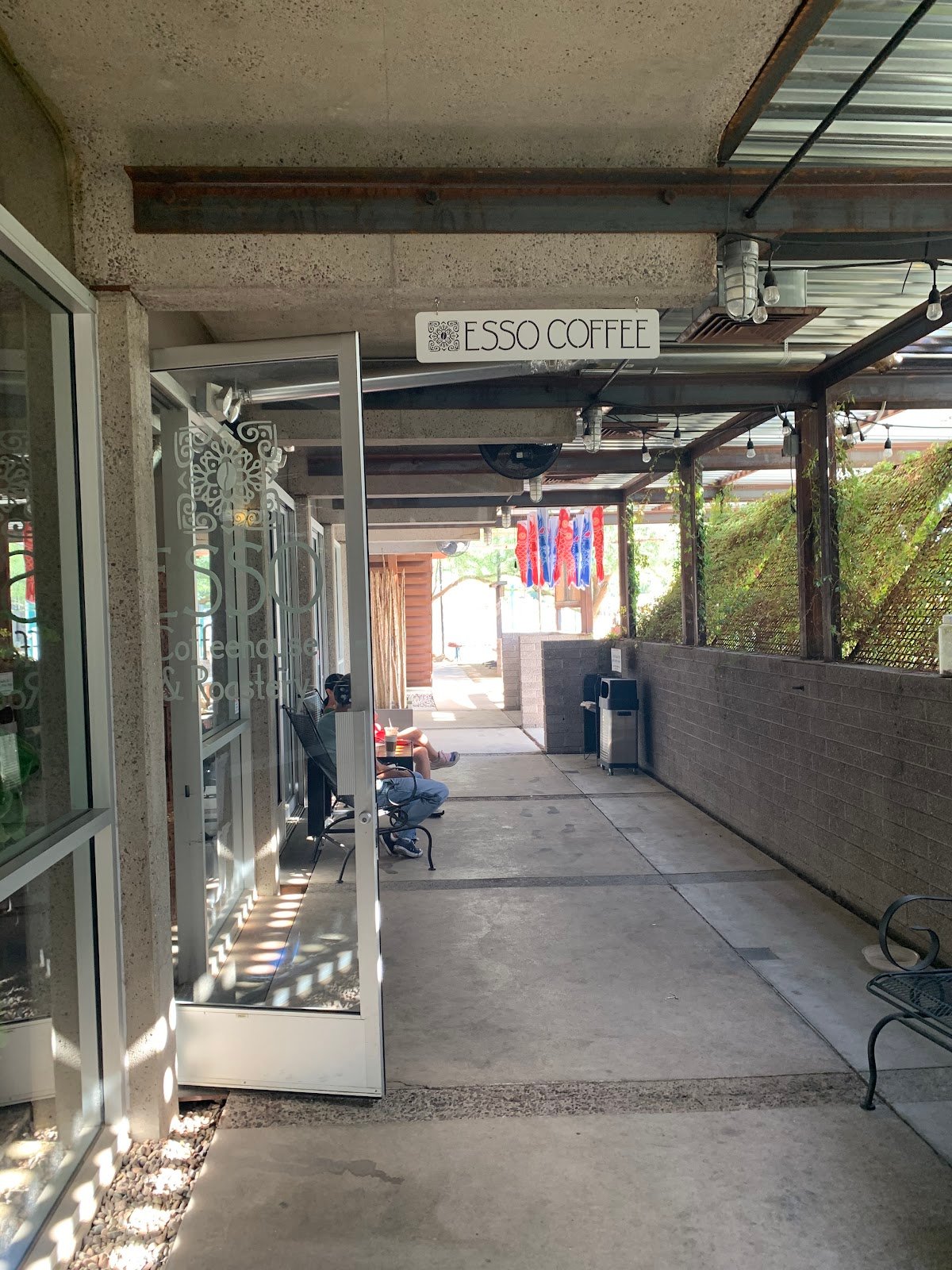 Esso Coffeehouse specialty coffee shop in Phoenix - photo 6