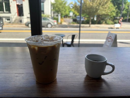 red e café roasters specialty coffee shop in Portland - photo 8