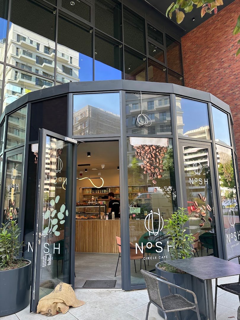 Circle Café by NOSH specialty coffee shop in Budapest - photo 6