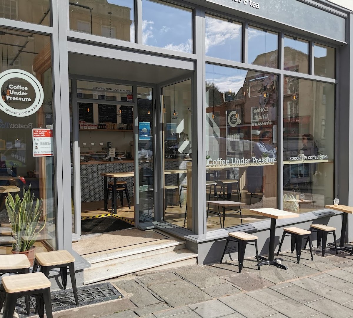 Coffee Under Pressure | speciality coffee & tea specialty coffee shop in Bristol - photo 2