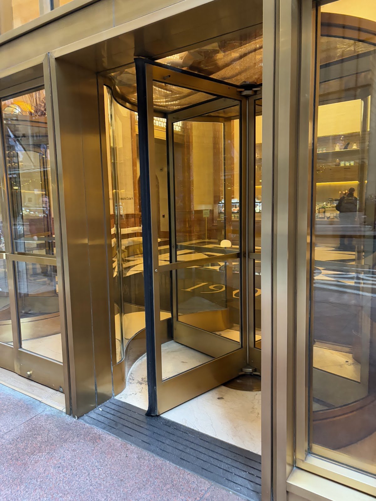 Mojo Coffee specialty coffee shop in Chicago - photo 2