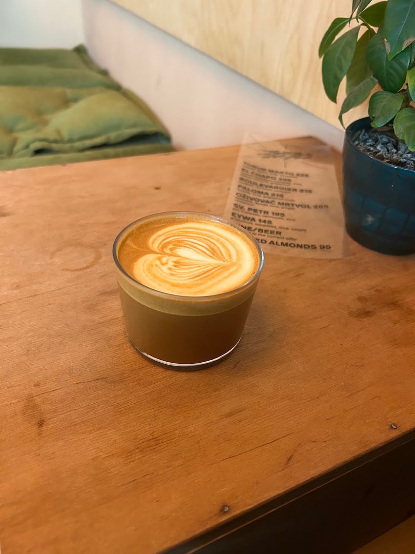 Coffee at 25,2 rpm, specialty coffee shop in Prague