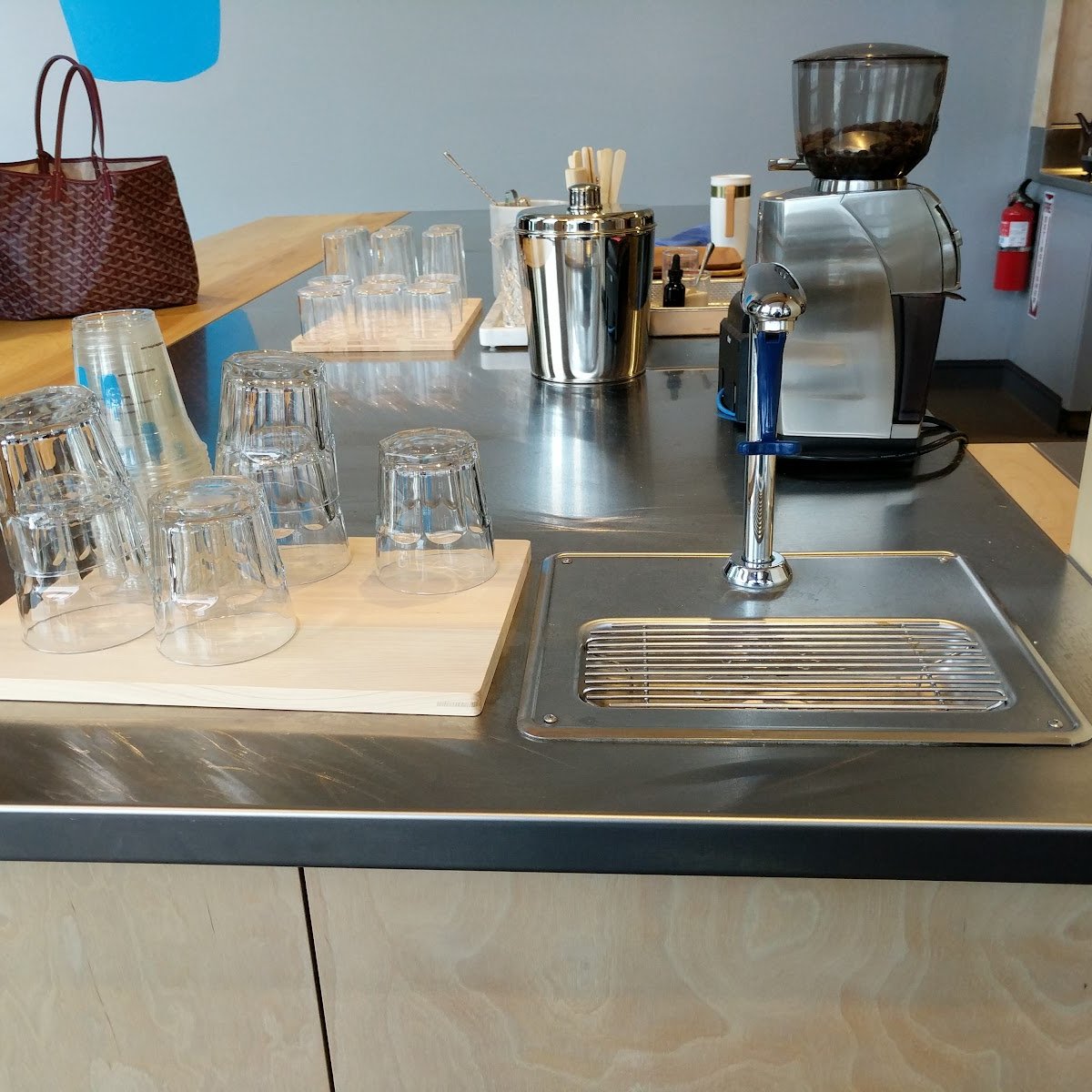 Blue Bottle Coffee specialty coffee shop in San Francisco - photo 10
