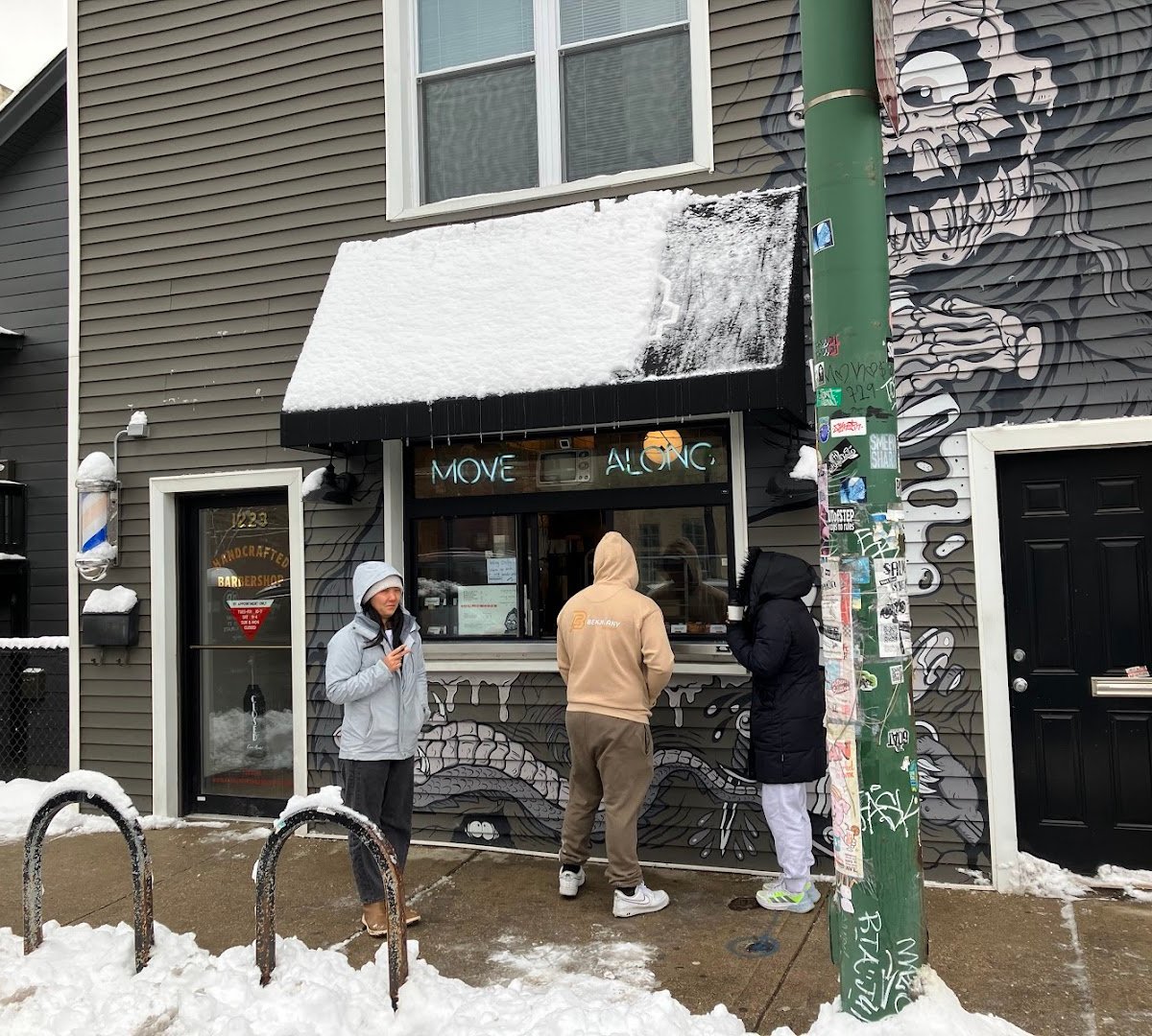 Move Along Coffee specialty coffee shop in Chicago - photo 8