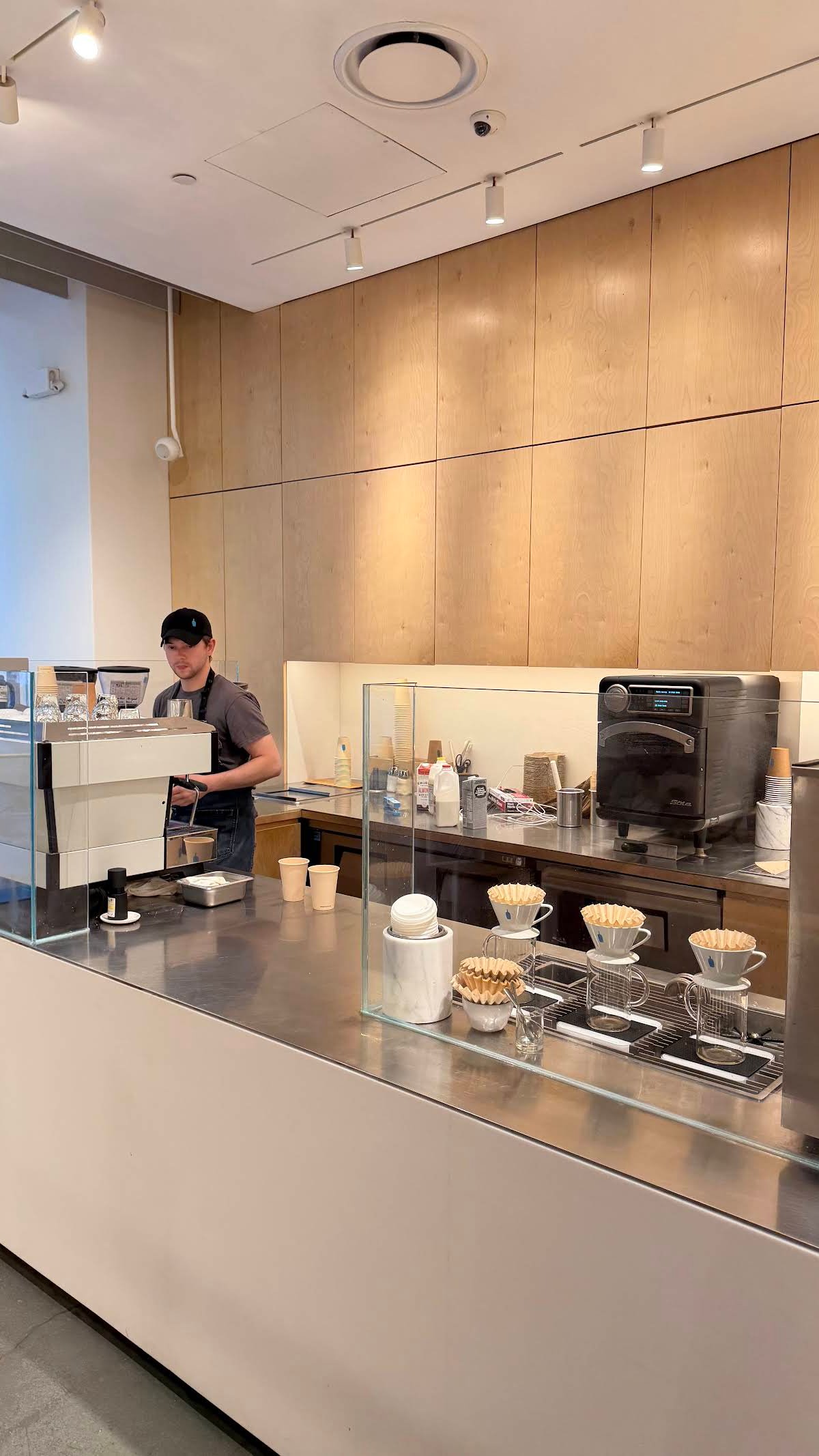 Blue Bottle Coffee specialty coffee shop in New York - photo 8