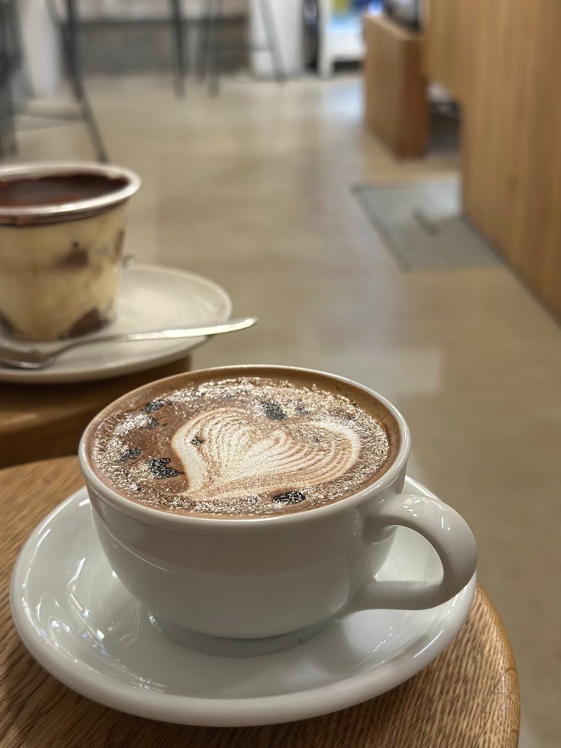 Coffee at TINTO COFFEE, specialty coffee shop in Tokyo