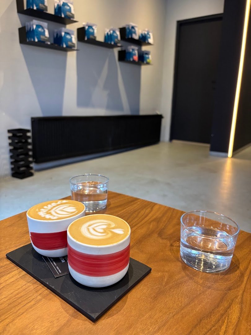 Elevate Coffee Lab specialty coffee shop in Amsterdam - photo 11