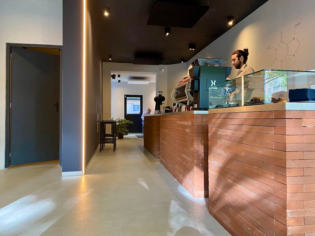 Elevate Coffee Lab specialty coffee shop in Amsterdam - photo 5