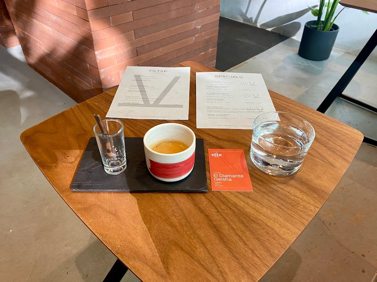 Elevate Coffee Lab specialty coffee shop in Amsterdam - photo 7