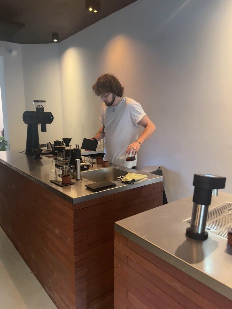 Elevate Coffee Lab specialty coffee shop in Amsterdam - photo 9