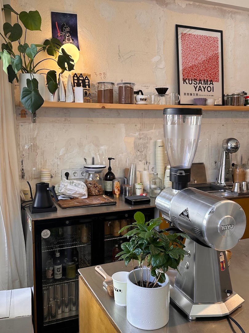 Interior of Boken Athens, specialty coffee shop in Athens