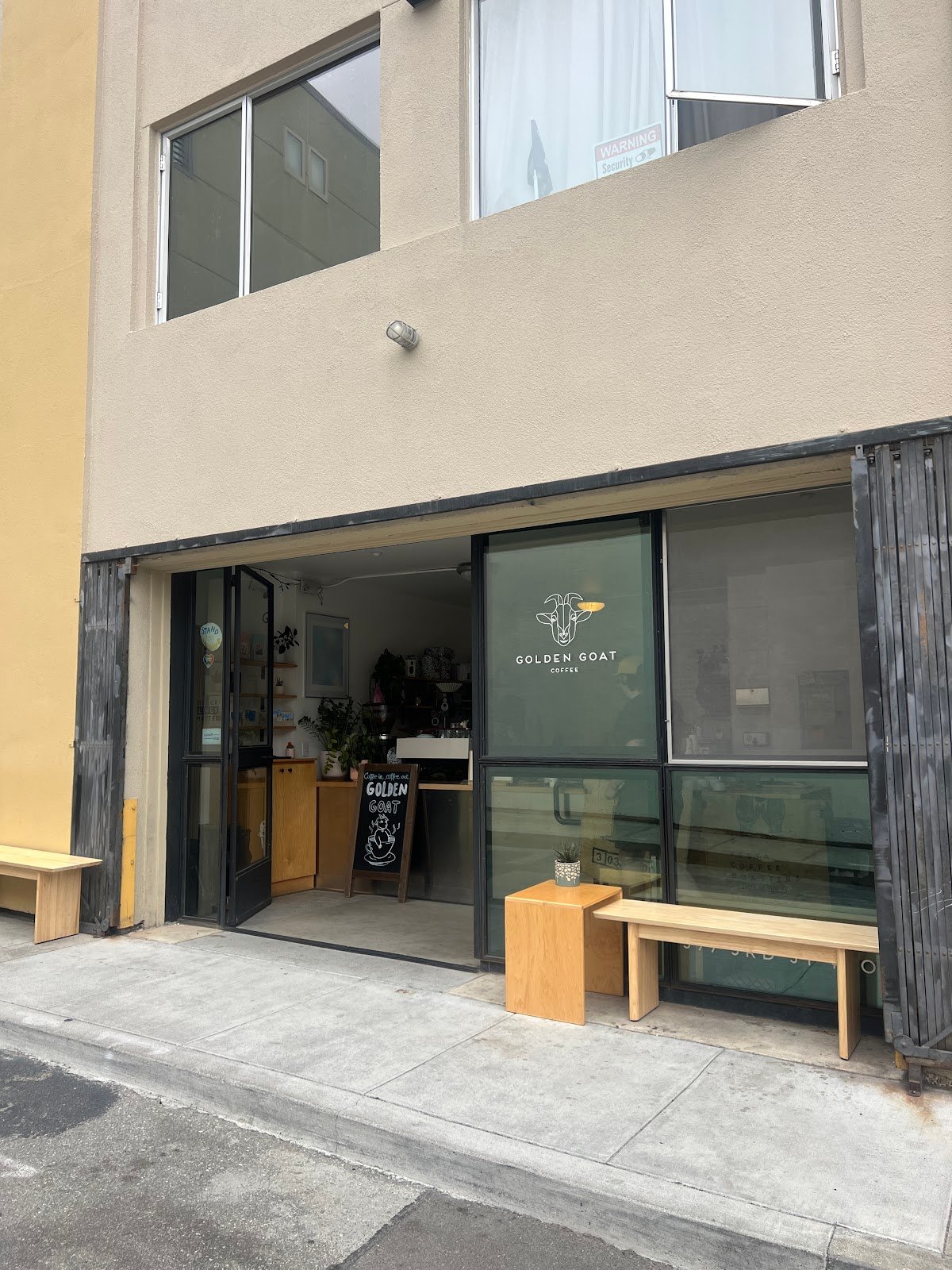 Golden Goat Coffee specialty coffee shop in San Francisco - photo 4