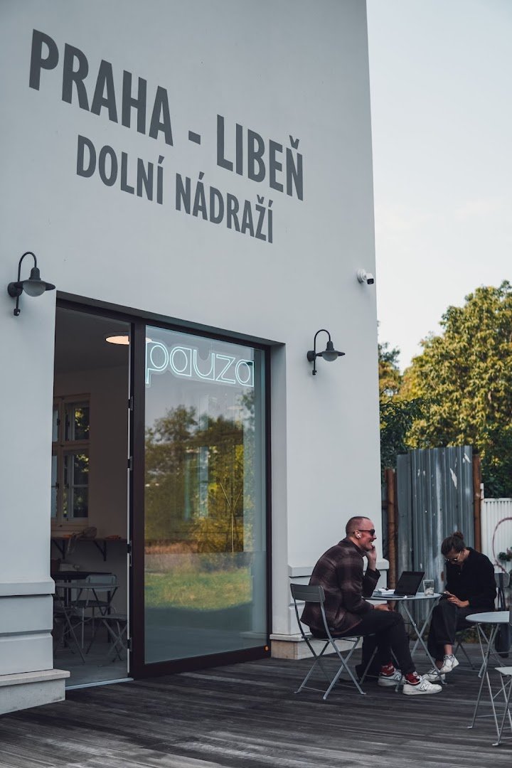 Storefront of Pauza Palmovka, specialty coffee shop in Prague