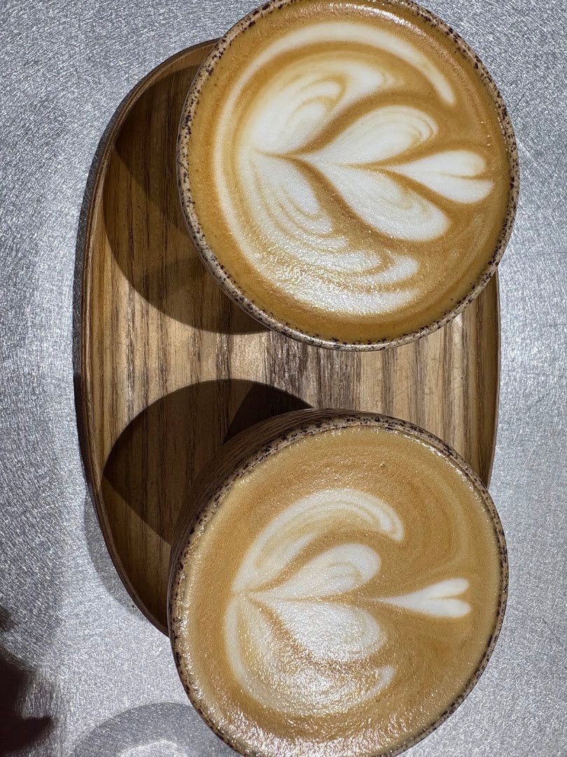 Café du Clown specialty coffee shop in Paris - photo 2